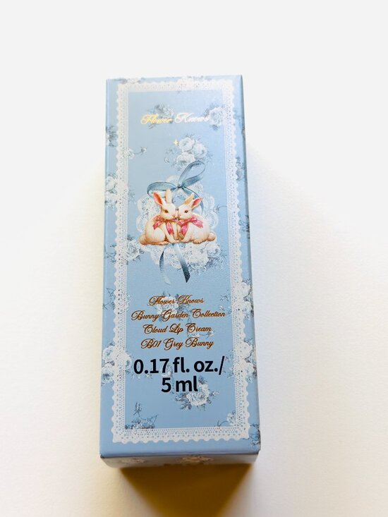 3939 FLOWER KNOWS MAKEUP BUNDLE SET WITH GIFT BOX INCLUDED - Picture 5 of 11